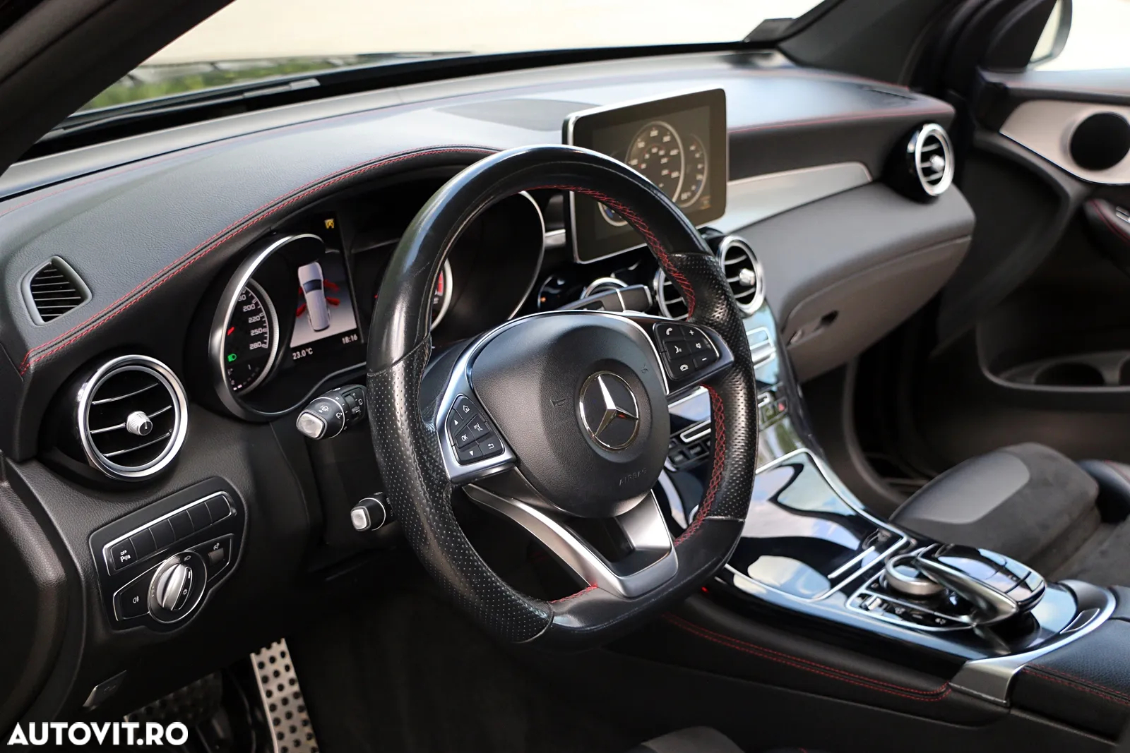Mercedes-Benz GLC AMG 43 4Matic 9G-TRONIC - 23