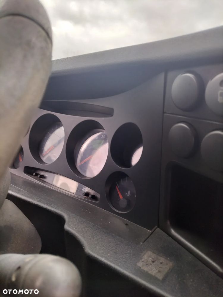 IVECO DAILY III DRZWI PRZOD FOTEL KIEROWNICA - 19