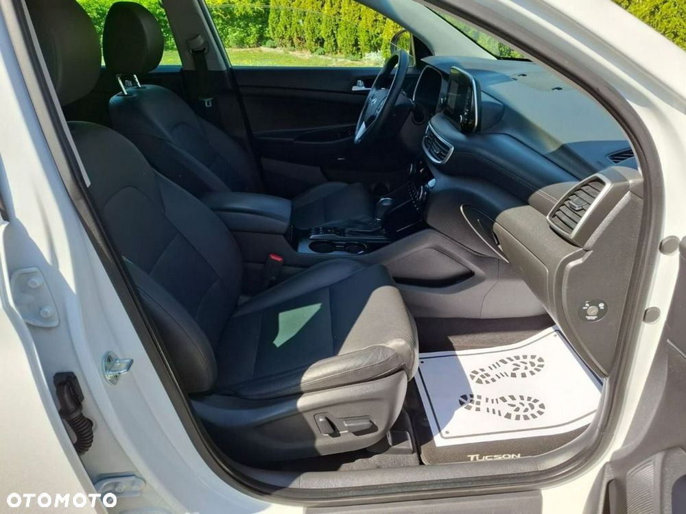 Hyundai Tucson blue 1.6 CRDi 2WD DCT Premium - 29