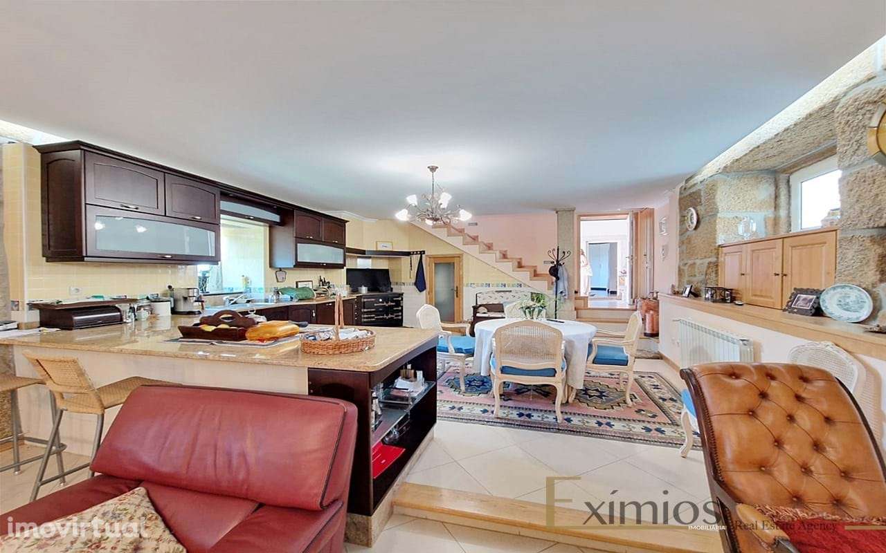 Moradia V3, com vista sobre o alto Douro e garagem, em Sabrosa - Grande imagem: 2/26