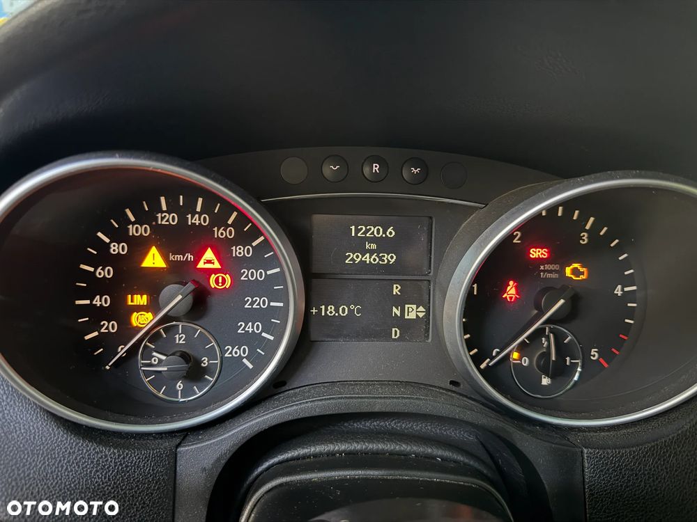 Mercedes-Benz ML - 17