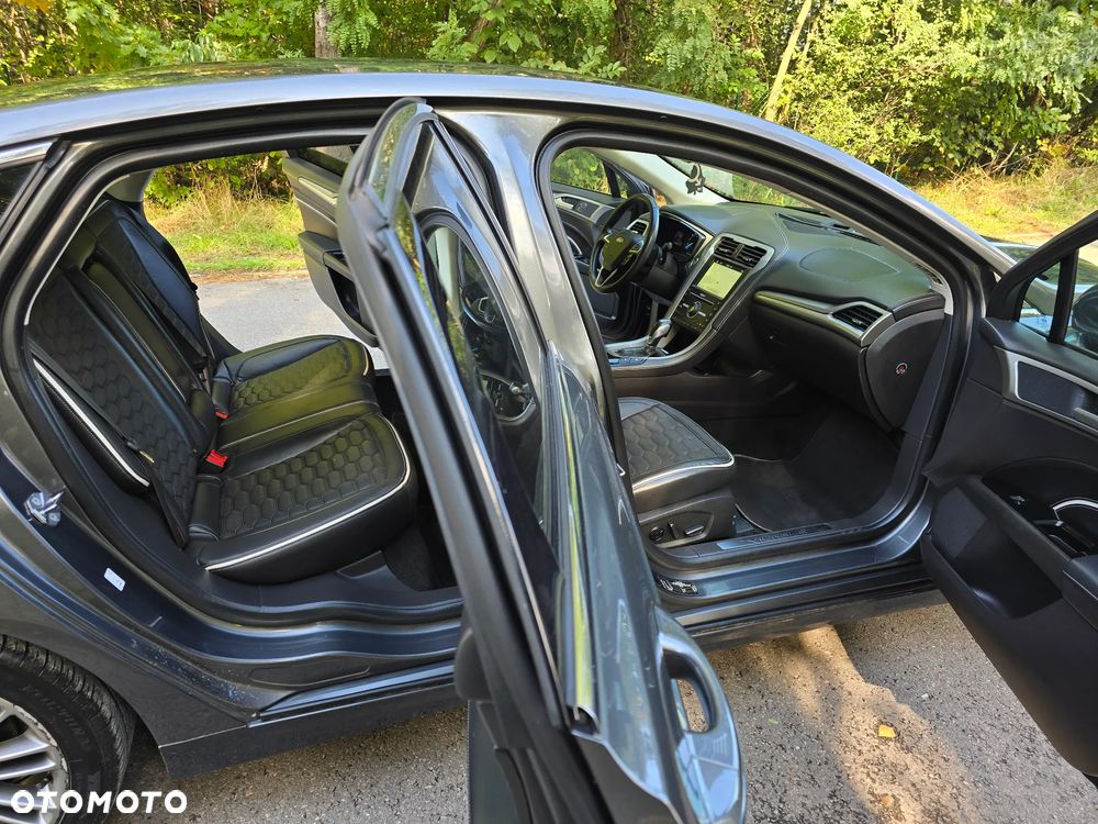 Ford Mondeo Vignale 2.0 Hybrid - 23