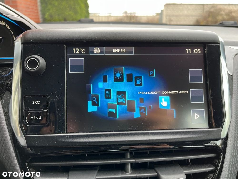 Peugeot 2008 1.2 Pure Tech Allure S&S - 14