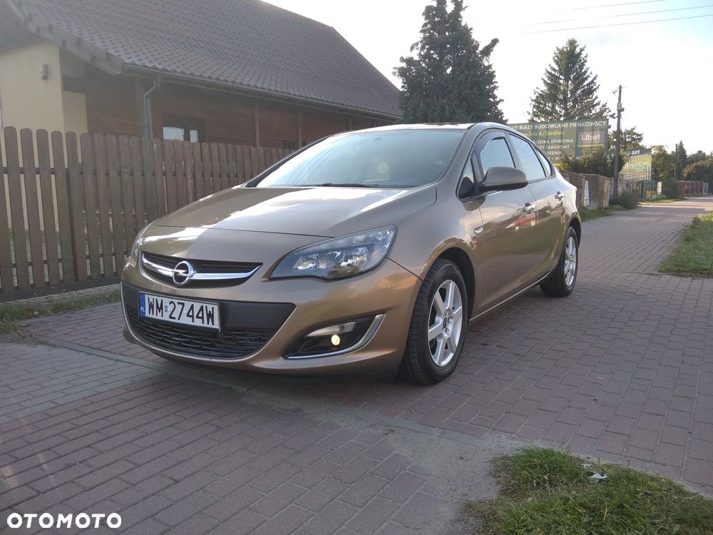 Opel Astra - 1