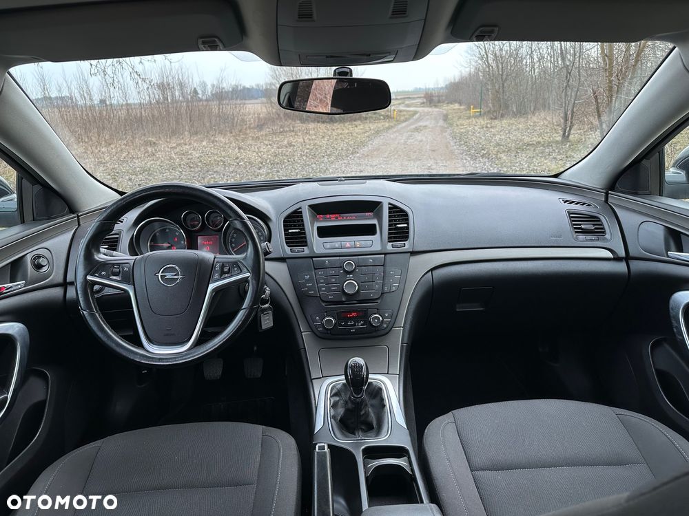 Opel Insignia 2.0 CDTI - 10