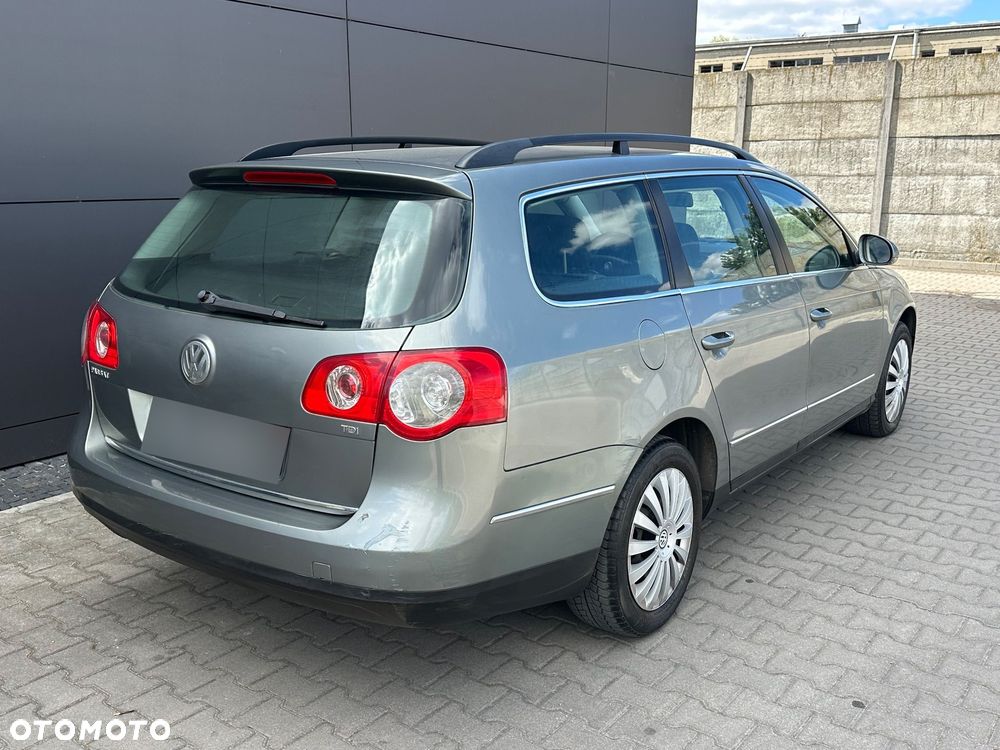 Volkswagen Passat - 5