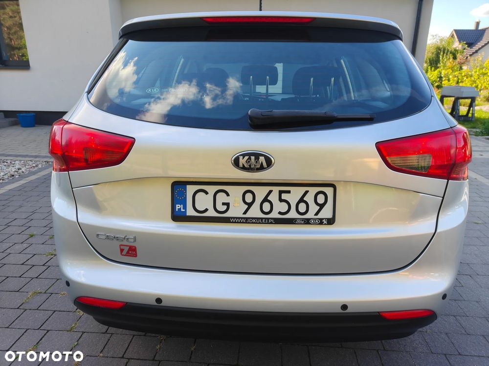Kia Ceed 1.6 GDI L - 6