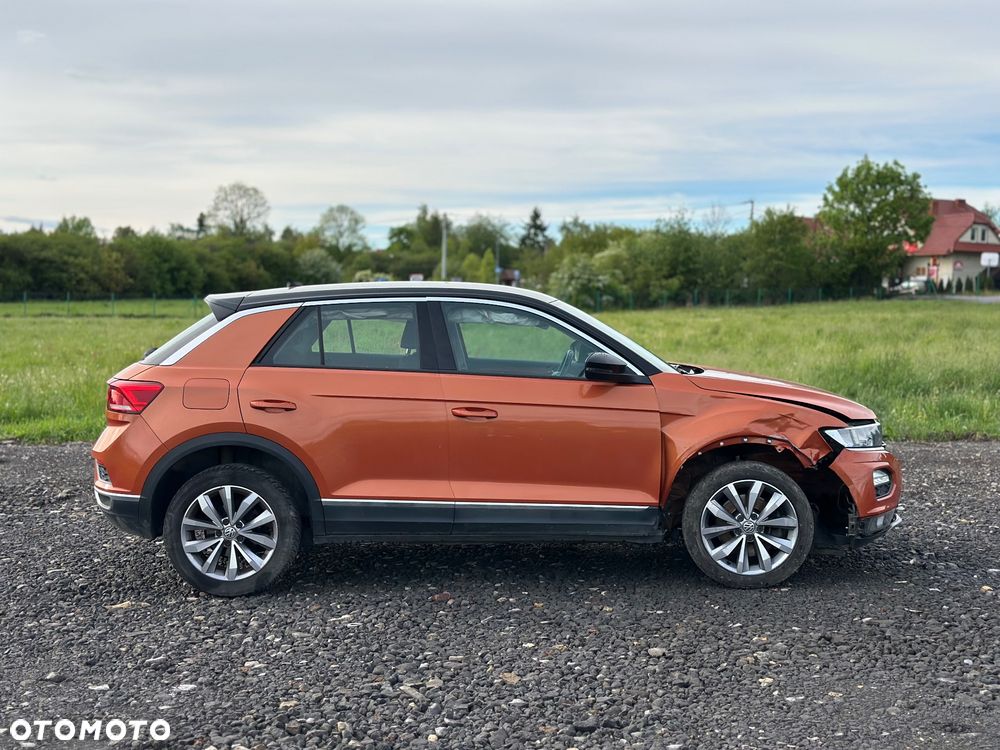 Volkswagen T-Roc - 9