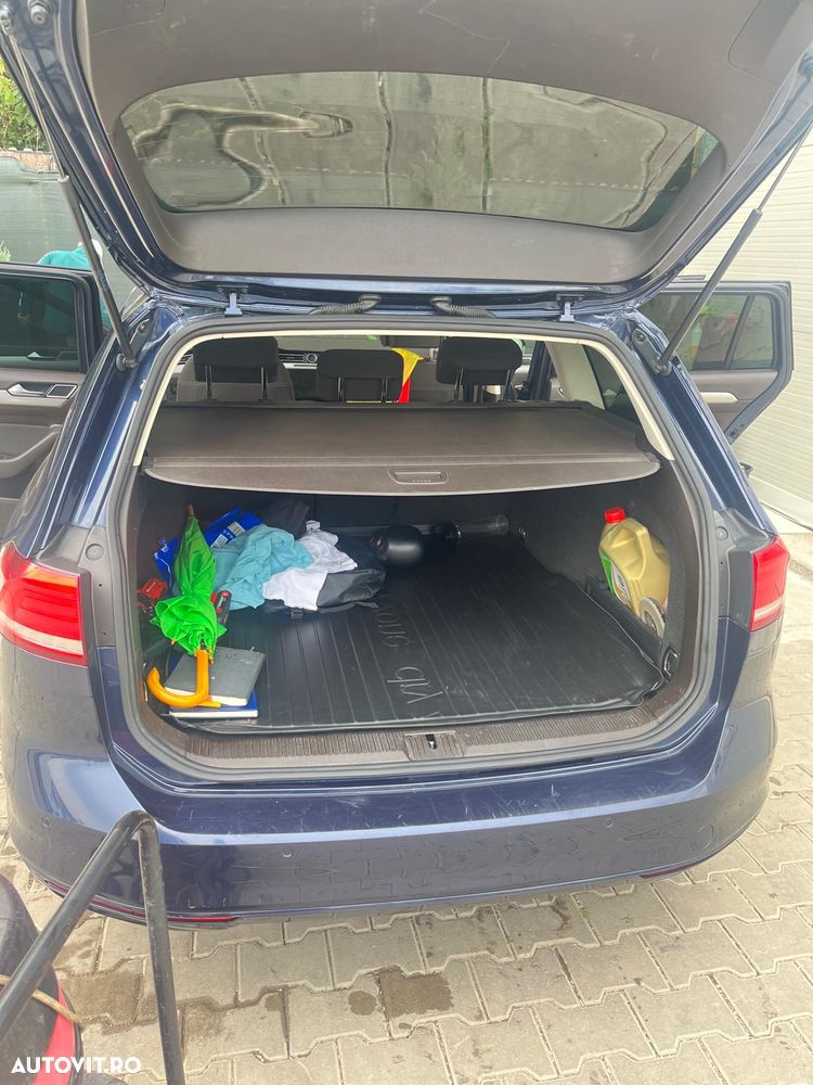 Volkswagen Passat 2.0 TDI Comfortline - 13