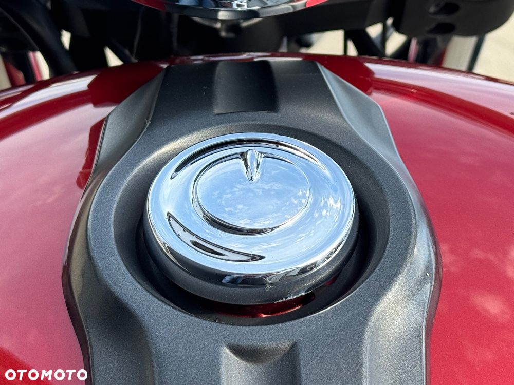 Yamaha XVS - 13