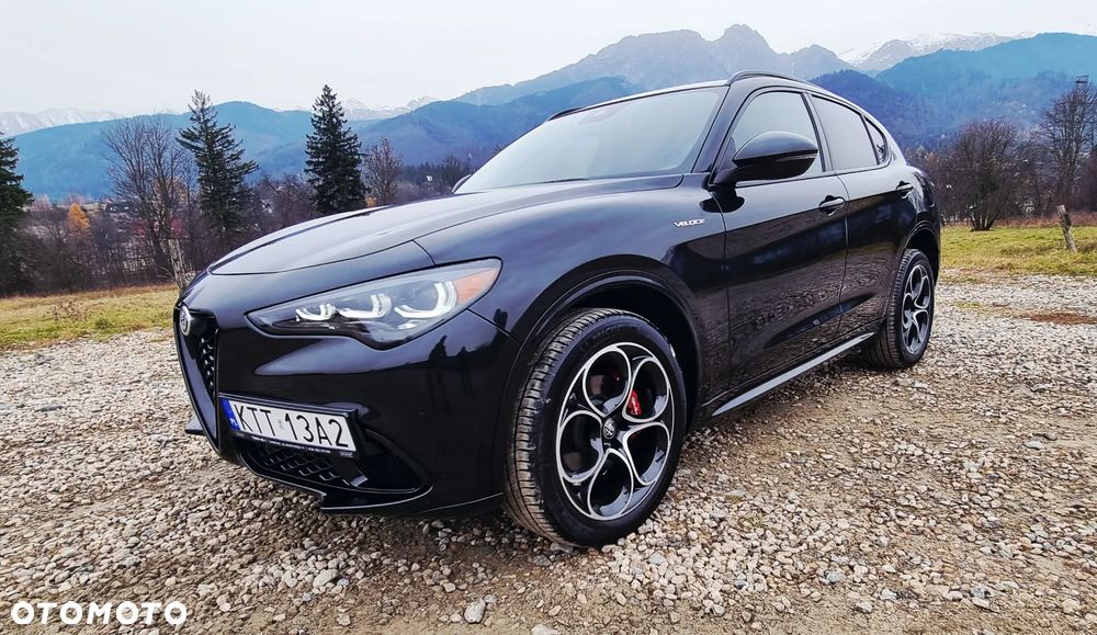 Alfa Romeo Stelvio 2.0 Turbo 16V AT8-Q4 Veloce Ti - 1
