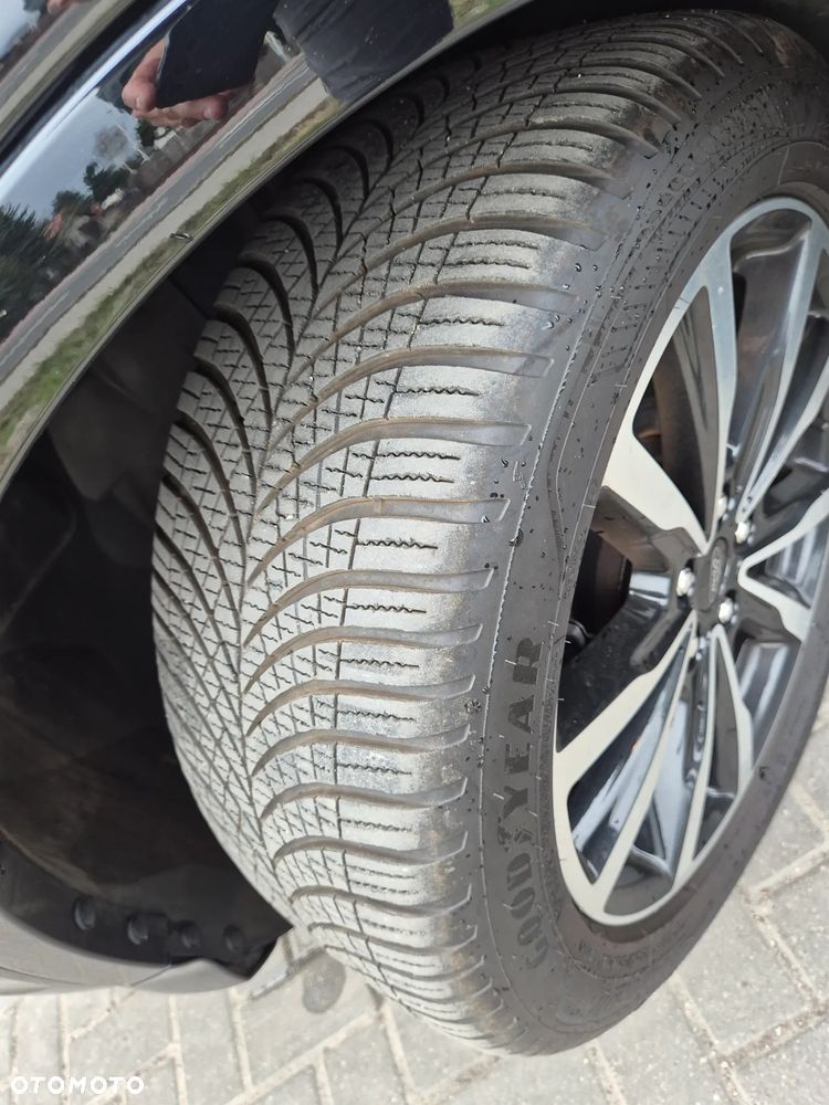 Ford Kuga 2.0 TDCi 4x4 ST-Line - 40