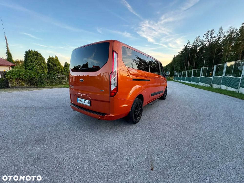Ford Tourneo Custom - 3