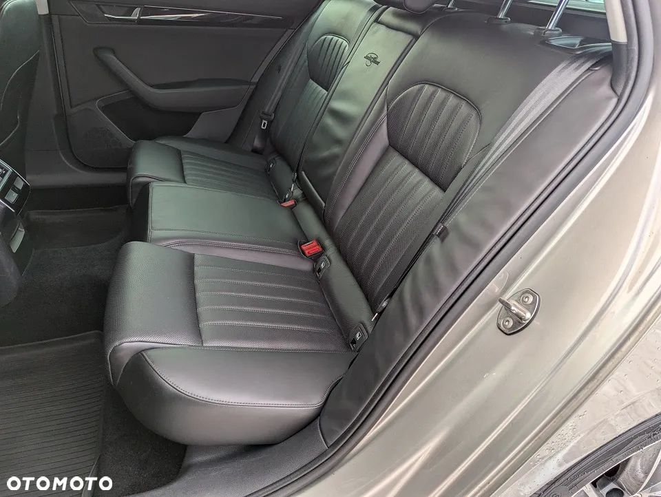 Skoda Superb 2.0 TDI 4x4 DSG L&K - 28