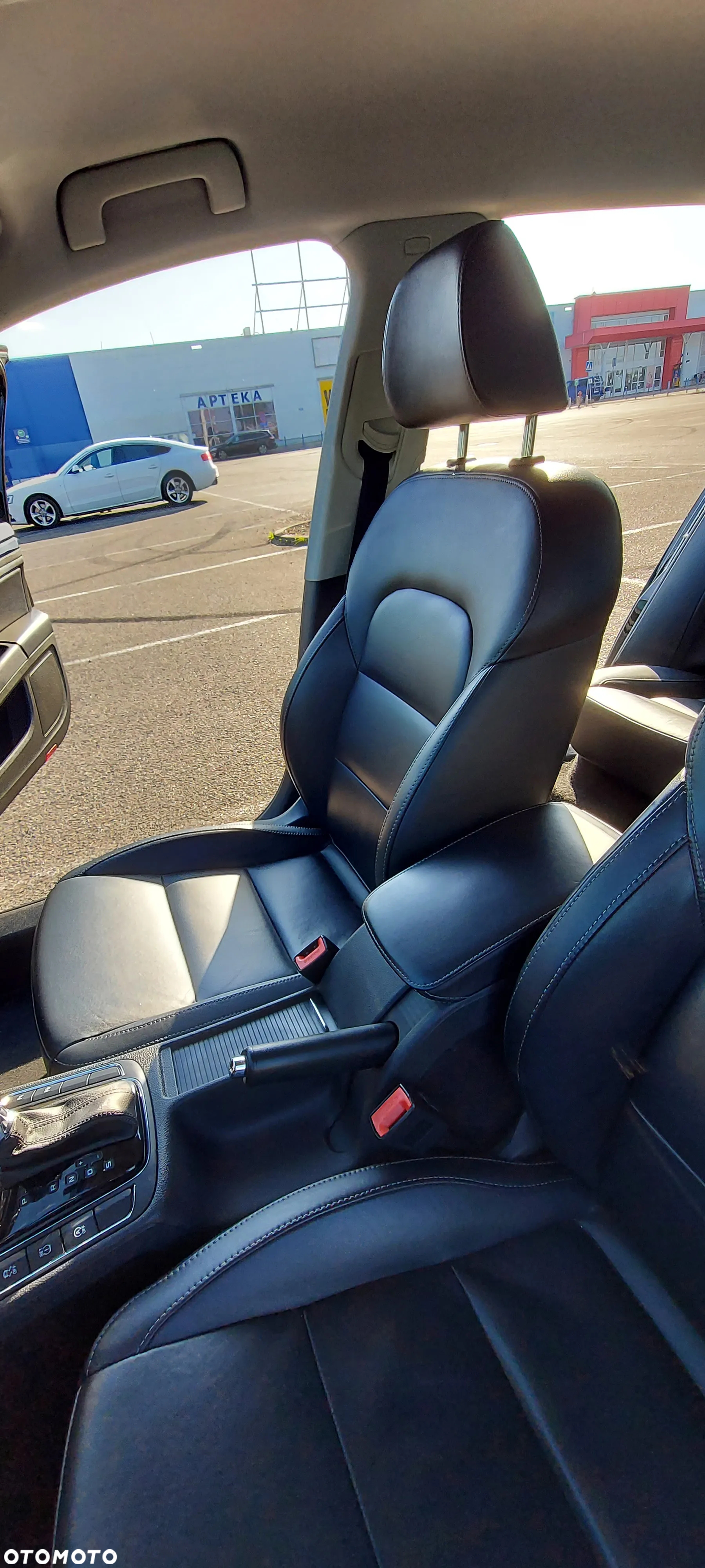 Skoda Superb 2.0 TDI Elegance DSG - 34