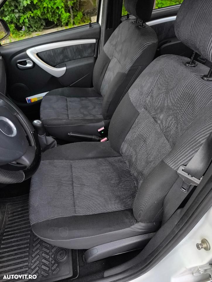 Dacia Logan 1.4 MPI Laureate - 16