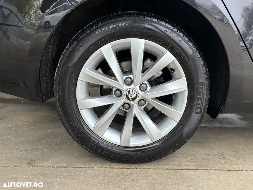 Skoda Octavia Combi Diesel 1.6 TDI Ambition - 35