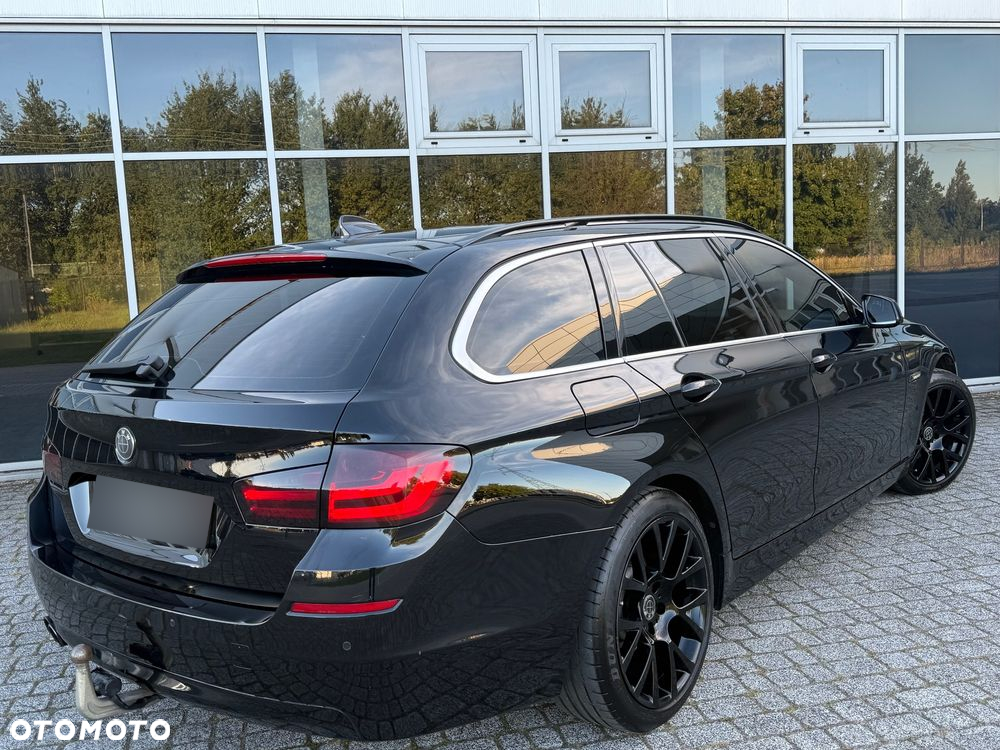 BMW Seria 5 520d Touring - 38