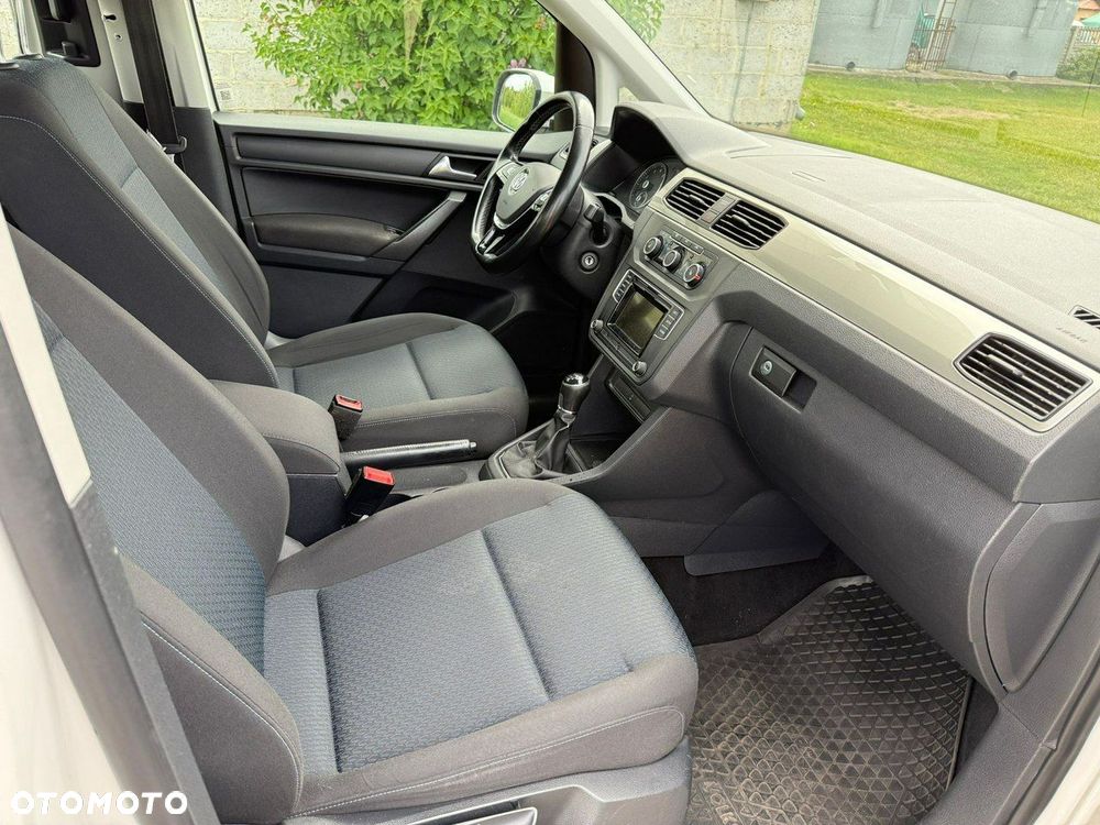 Volkswagen Caddy - 10