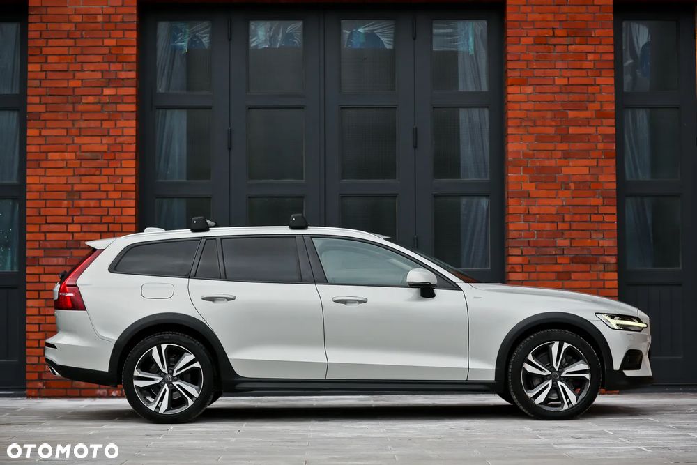 Volvo V60 Cross Country D4 AWD Geartronic Pro - 3