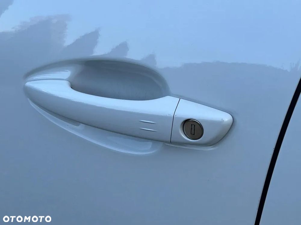 Peugeot 3008 1.2 PureTech Allure S&S - 25