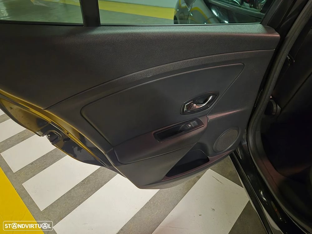 Renault Mégane 1.5 dCi GT Line SS - 32