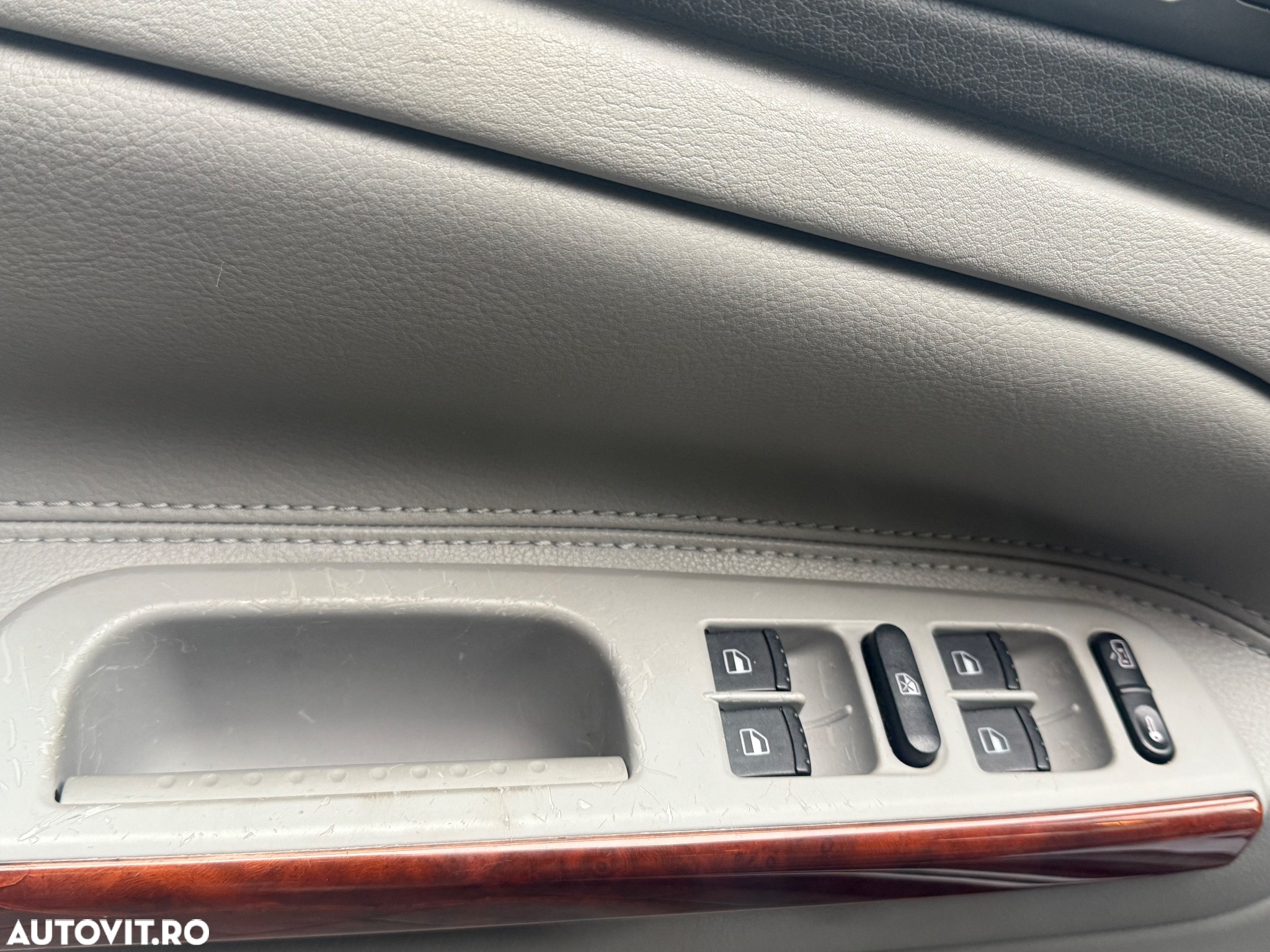 Volkswagen Passat - 24