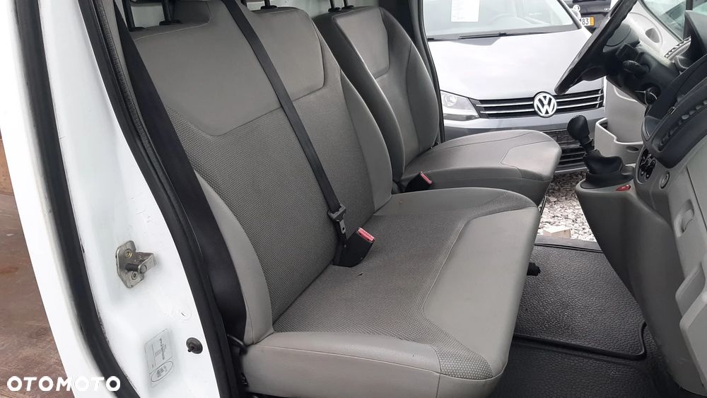 Renault Trafic - 13