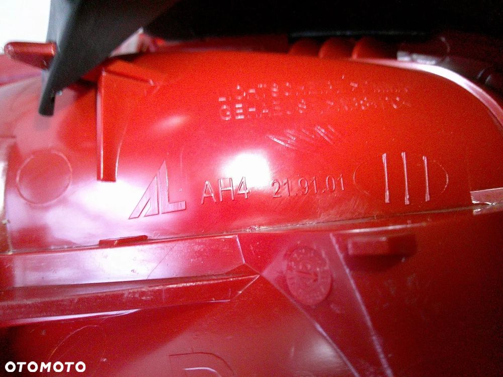audi a3 8p3 lift 08r- 3d lampa tył lewa nowa oryginał tylna kol - 3