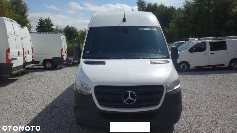 Mercedes-Benz Sprinter - 3