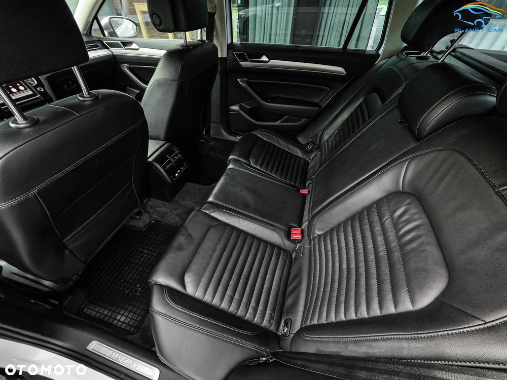 Volkswagen Passat Alltrack - 17