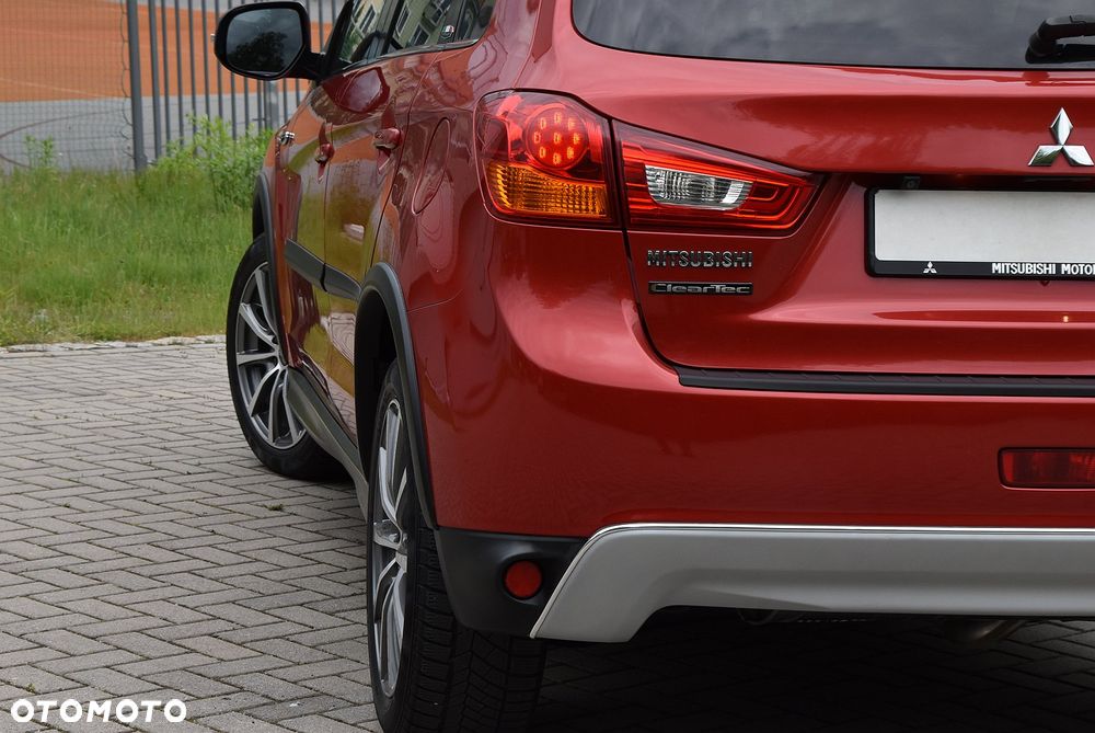 Mitsubishi ASX - 10