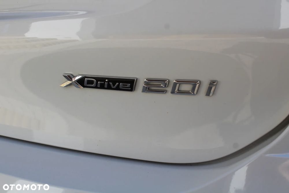 BMW X1 xDrive20i M Sport - 11