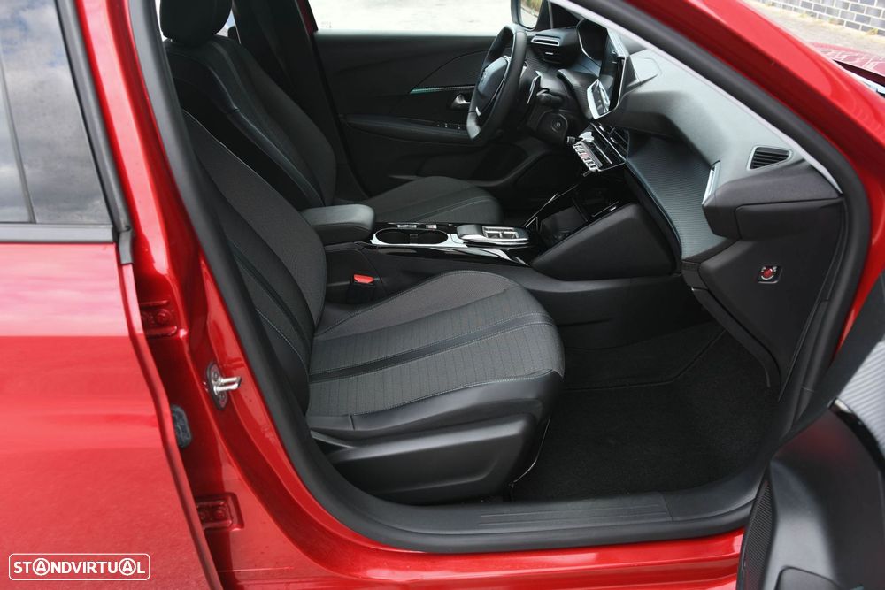 Peugeot 208 1.2 PureTech Allure EAT8 - 9