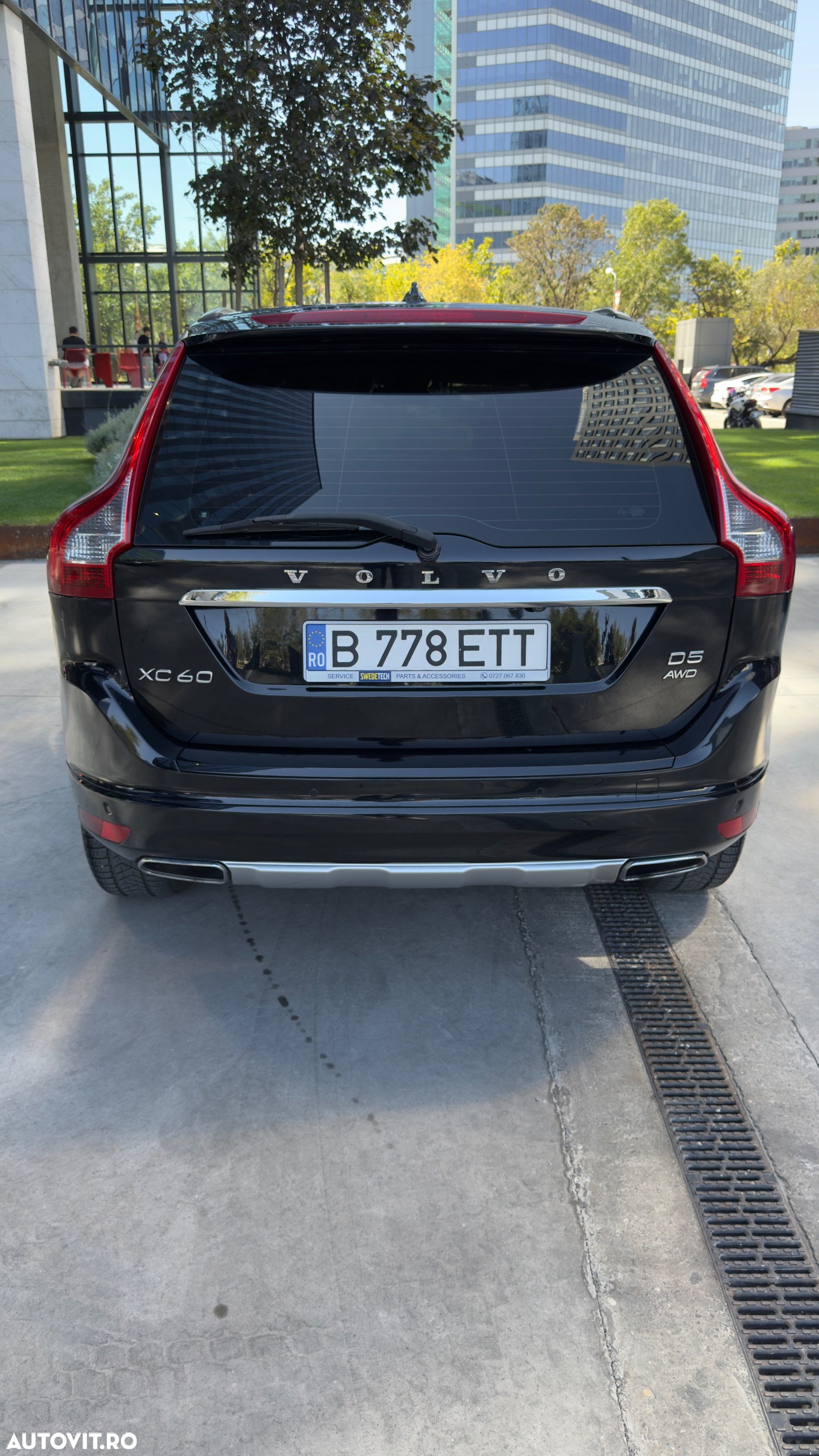 Volvo XC 60 D5 AWD Momentum - 5