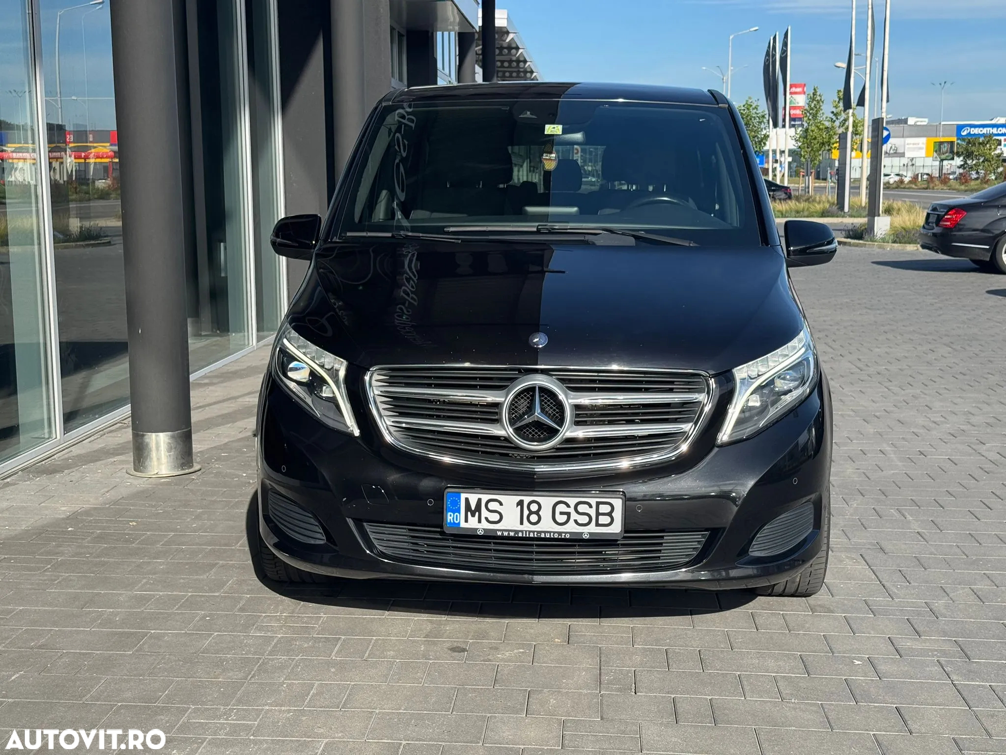 Mercedes-Benz V 250 (BlueTEC) d lang 4Matic 7G-TRONIC - 4