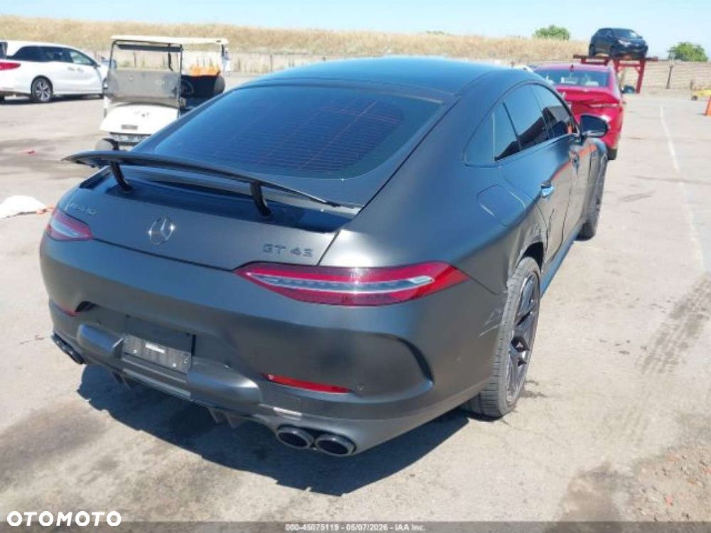 Mercedes-Benz AMG GT - 6