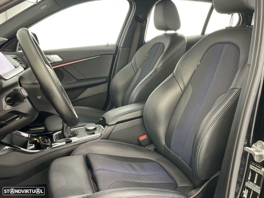 BMW 116 d Pack Desportivo M - 17