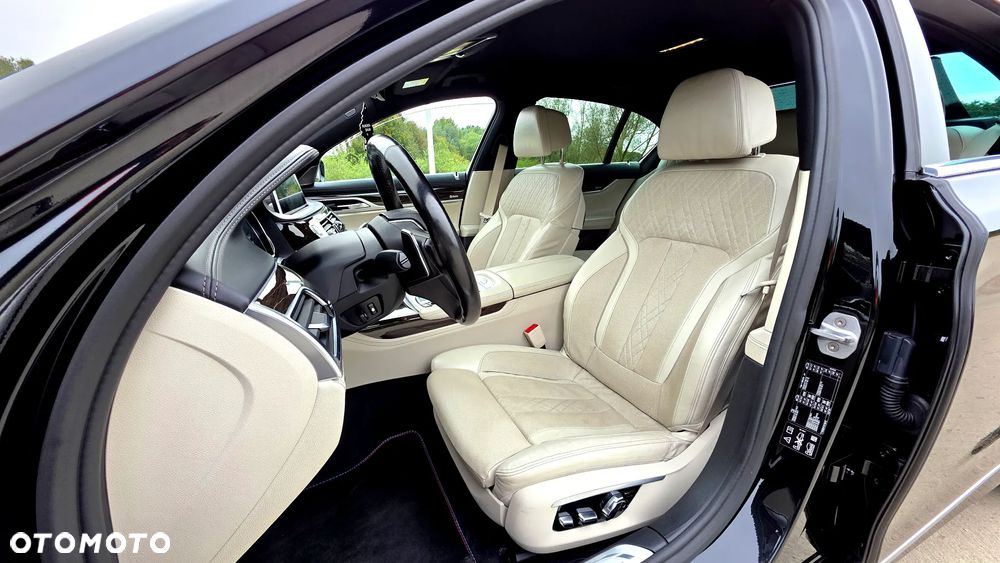 BMW Seria 7 - 27