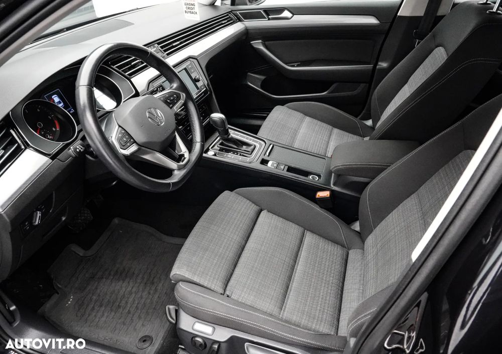 Volkswagen Passat 2.0 TDI DSG Comfortline - 11