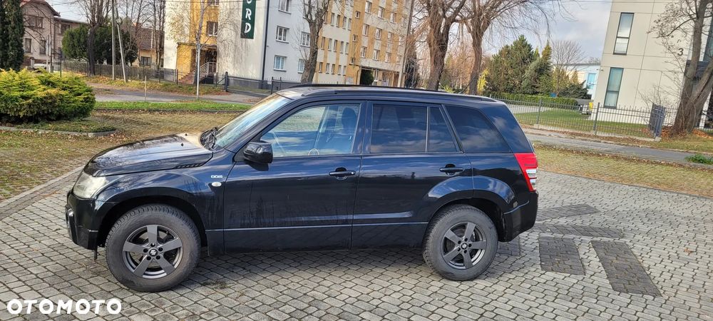 Suzuki Grand Vitara 1.9 DDiS - 2