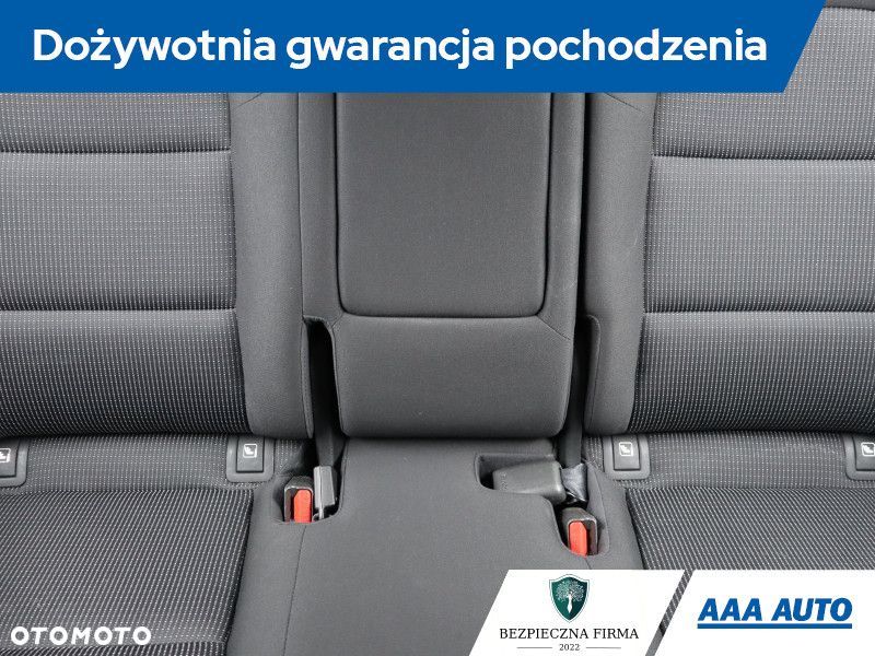 Kia Sportage - 12