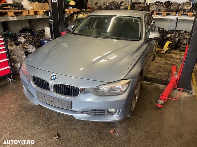 Dezmembrez BMW 320 model F30 an 2013 N47D20C Euro5 184cp - 2