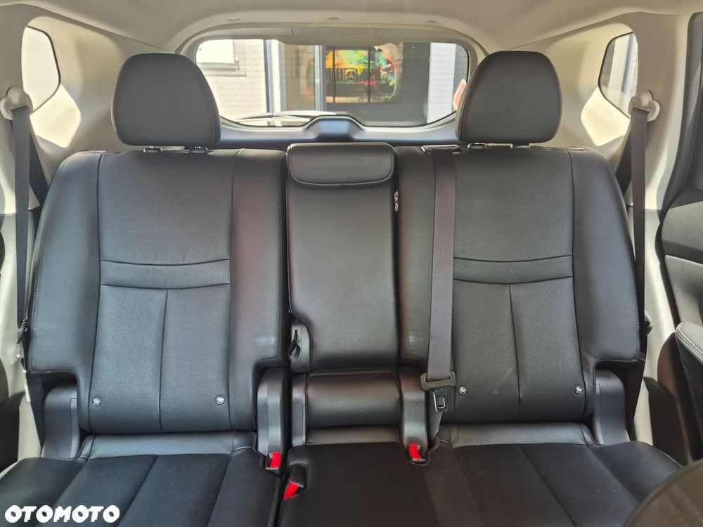 Nissan X-Trail - 23
