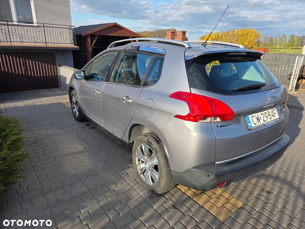 Peugeot 2008 1.6 e-HDi Allure S&S - 7