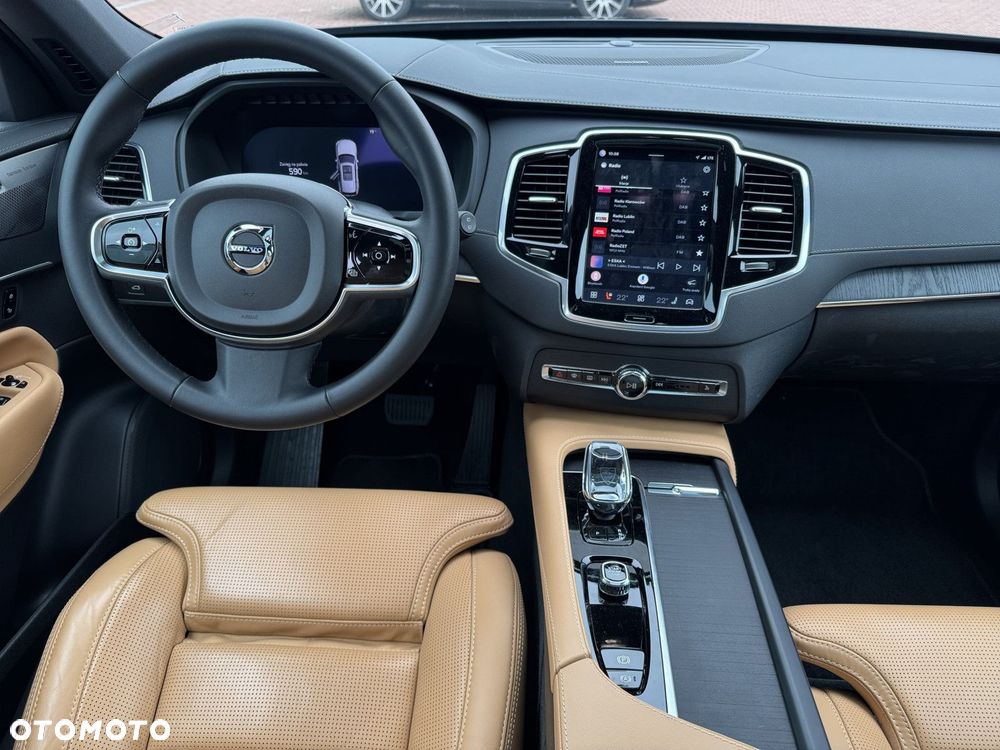Volvo XC 90 - 9