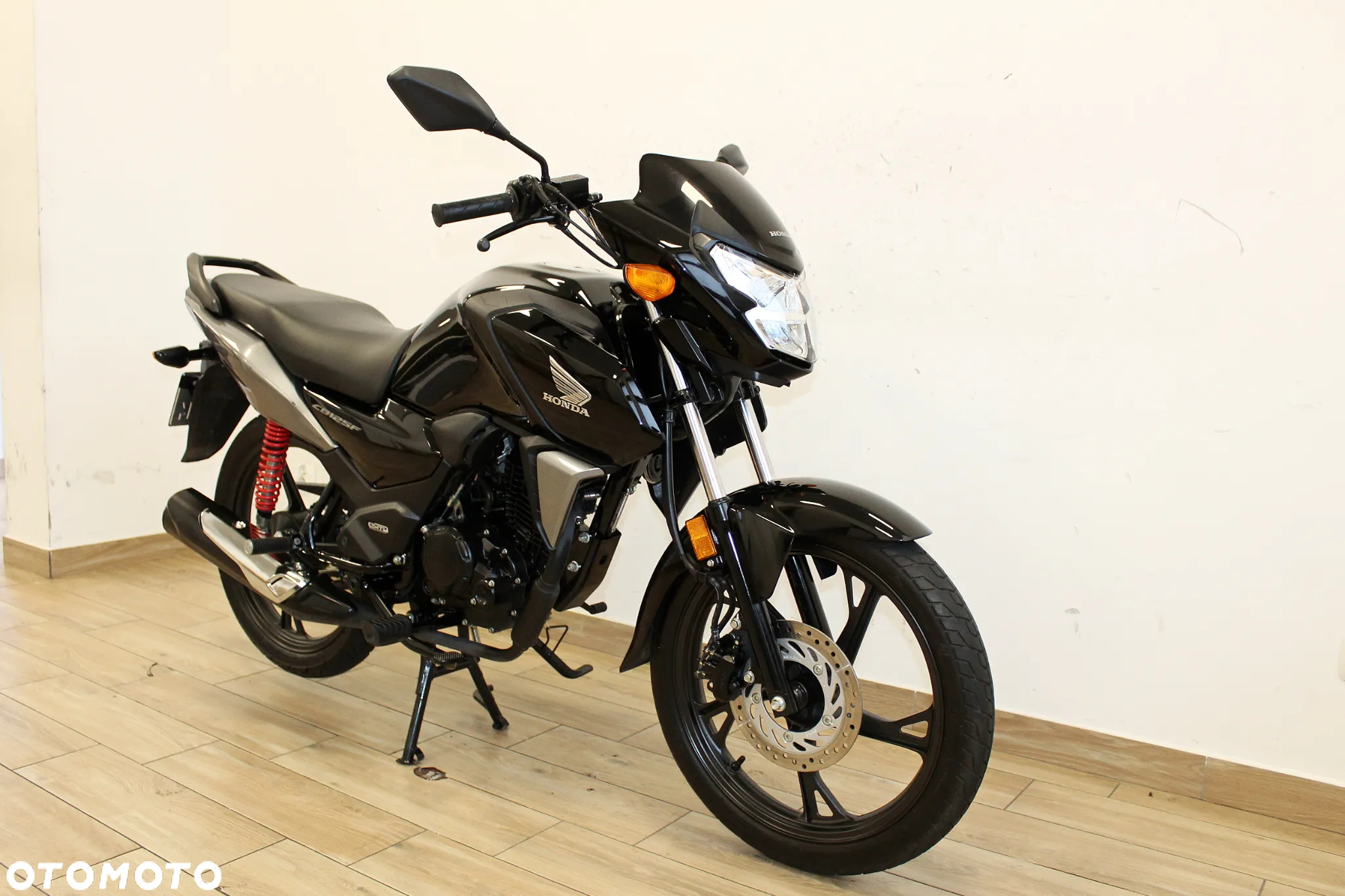 Honda CBF - 3
