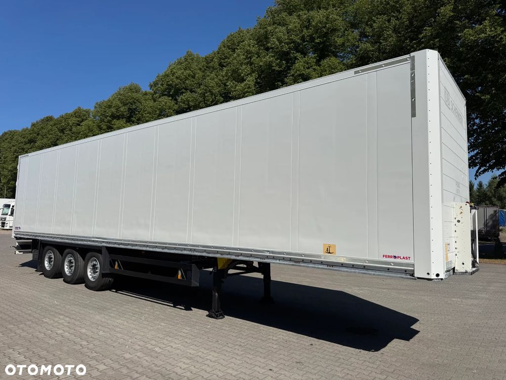 Schmitz Cargobull Izoterma , Doppelstock, oś podnoszona, 332.000 km!! - 4