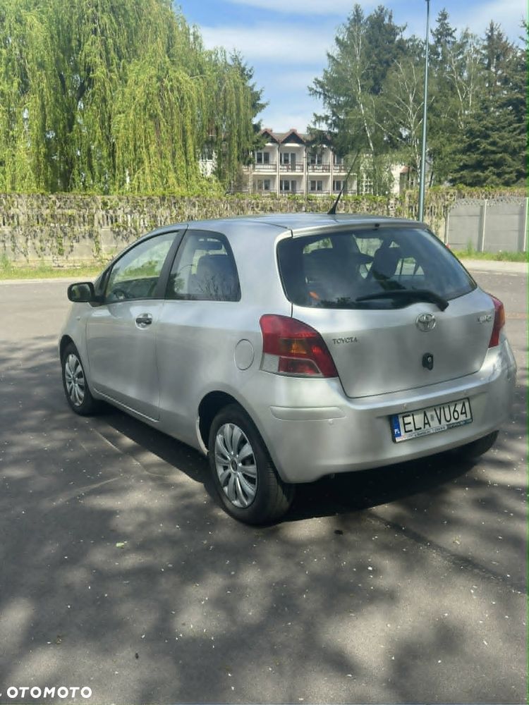 Toyota Yaris - 5