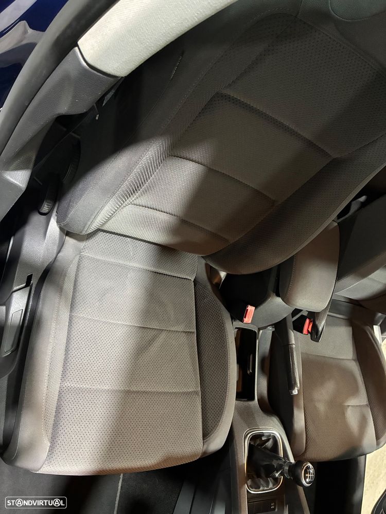 VW Golf 1.9 TDi BlueM. Trend. Pack - 10